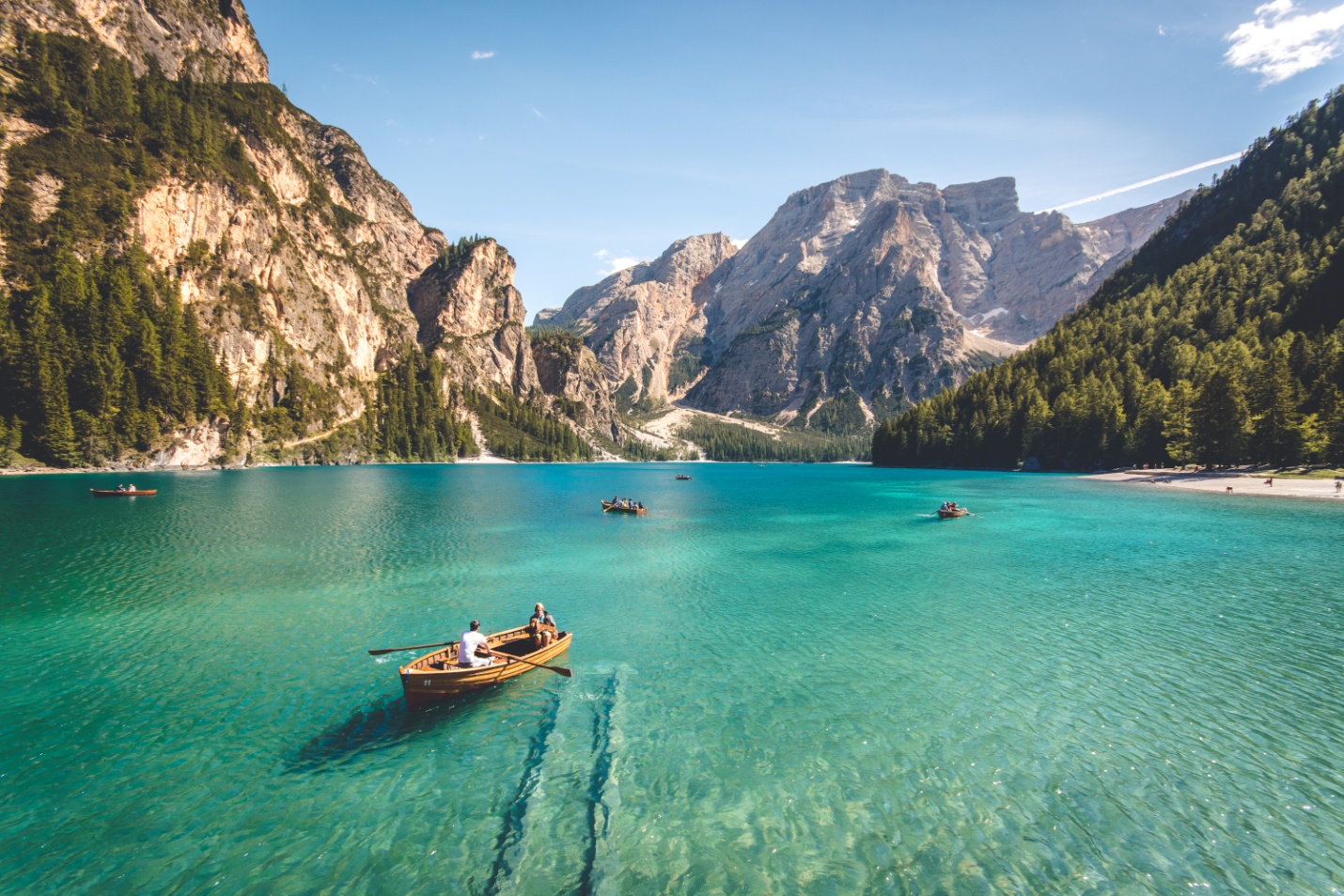 MakeMyTraveling Revolutionizes Your Journeys: Explore, Discover, and Enjoy!