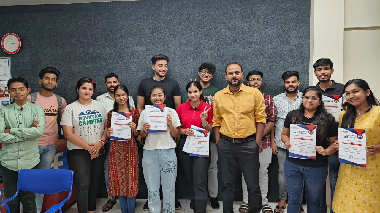 “A Step-by-Step Roadmap by best digital marketing institute in  indore : How to Achieve a High Salary Package in Digital Marketing”