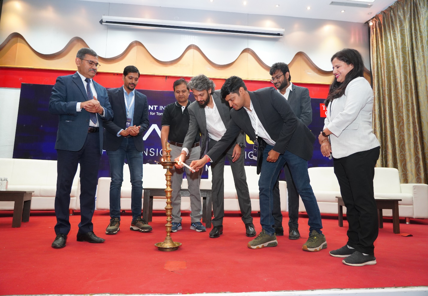 Lucent Innovation & WebOccult Technologies inspires future Data Scientists with DataThrone 2024. 