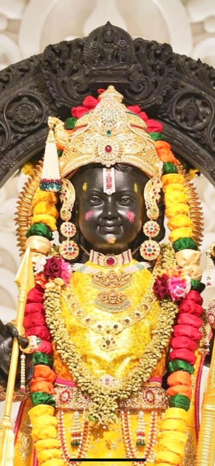 Apple Green Diamond’s Sustainable Gemstones to Adorn Ram Lalla Crown in Ayodhya