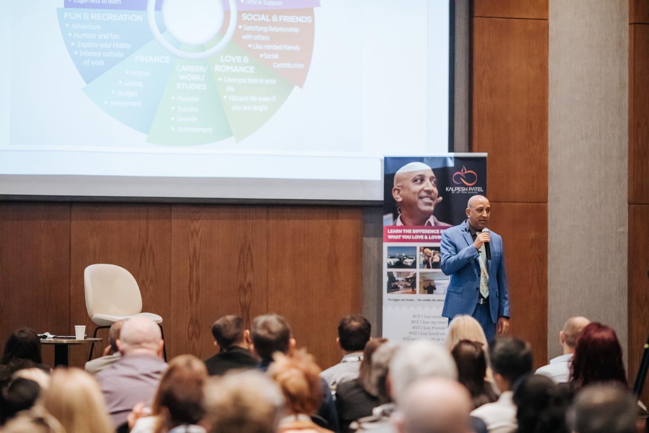 Kalpesh Patel defines the Role of Direct Selling for Budding Entrepreneur’s.