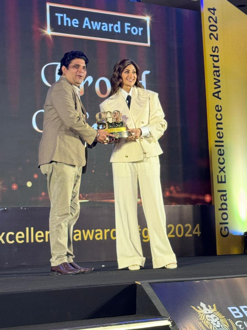 Chandrakant Satija Honored with Global Excellence Award 2024 for Outstanding Contributions in Education!