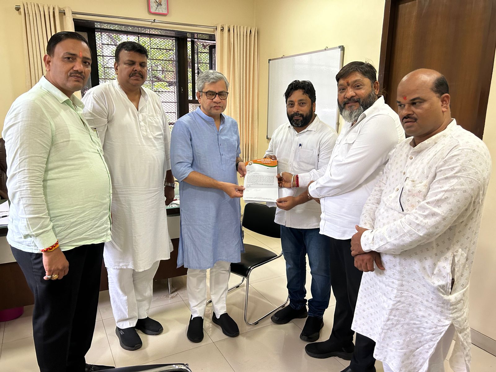 Railway Minister assured Shubhranshu Dixit, additional sleeper and AC coaches will be added to the Godan Express and Mahanagari Express.