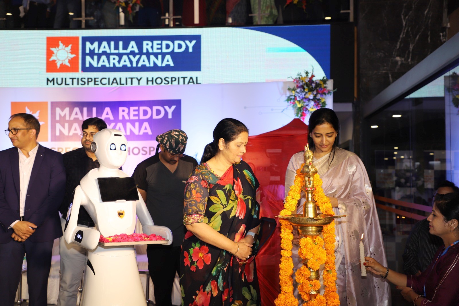 Malla Reddy Narayana Hospital Introduces Advanced Robotic Surgery for Precision and Faster Recovery