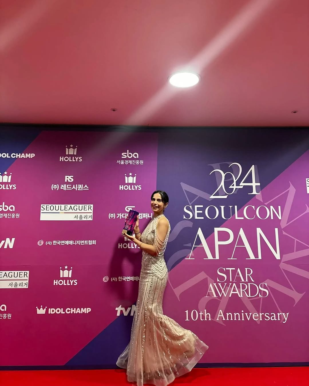 Poonam Naruka Wins Prestigious ‘Global Influencer Award’ at the 2024 Seoul Con Apan Star Awards