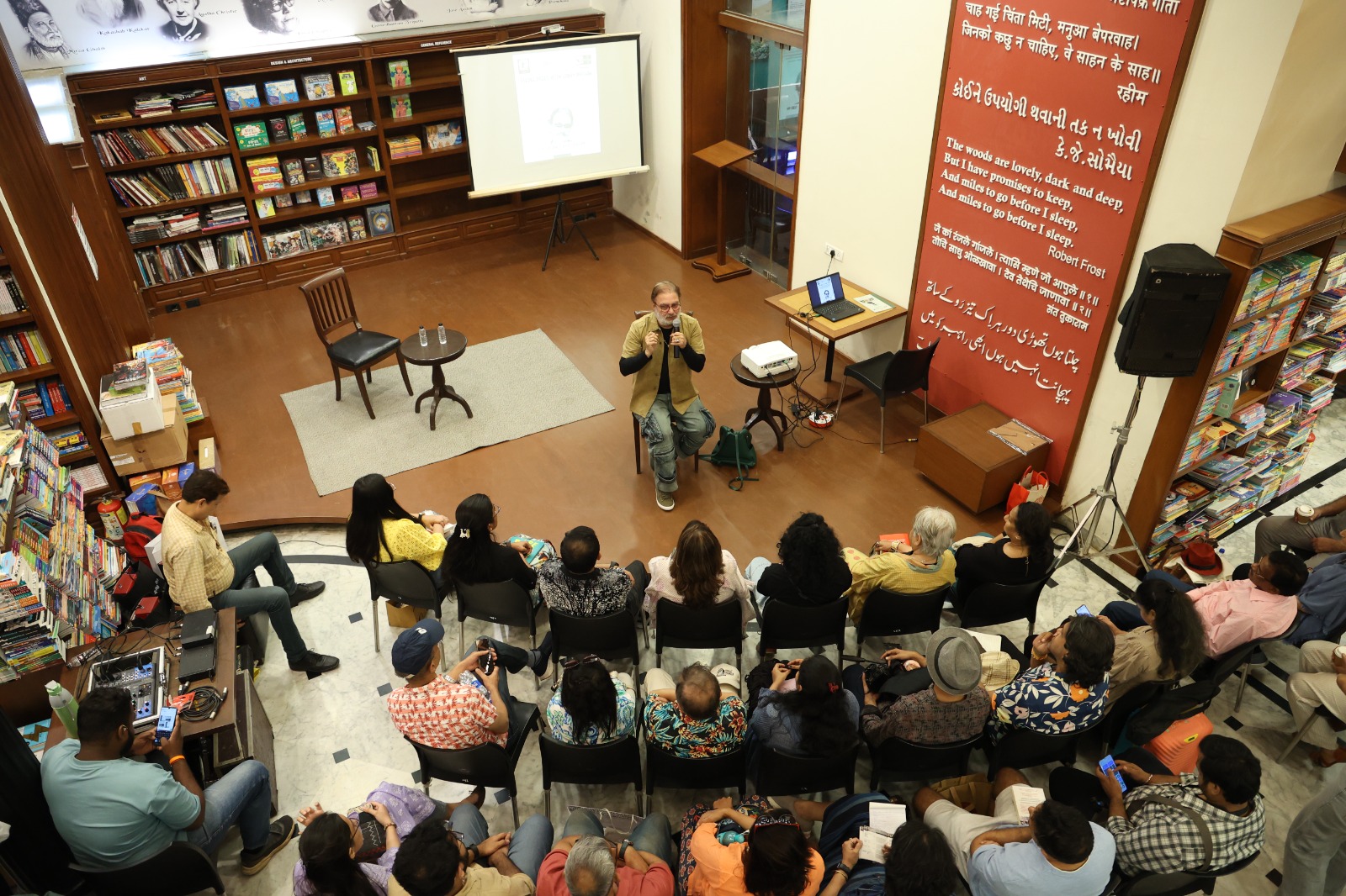 Vinay Pathak at Kala Ghoda Arts Festival: “Like the Maha Kumbh of Art – A Must-Visit with Family”