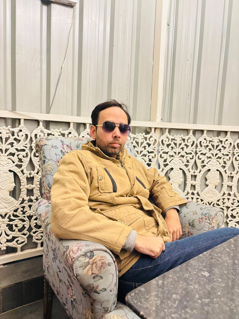 Campaign to support senior Bollywood artists in pipeline by award winning film director Vipin Agnihotri