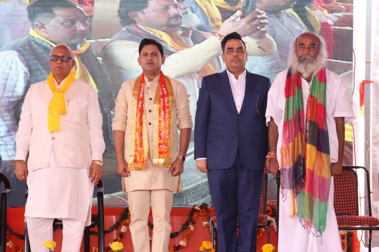 Governor Anandiben Patel inaugurated the first anniversary celebration ceremony at Kalki Dham, CMD Upendrra Rai felicitated, said, temple will be remembered for next 500 years