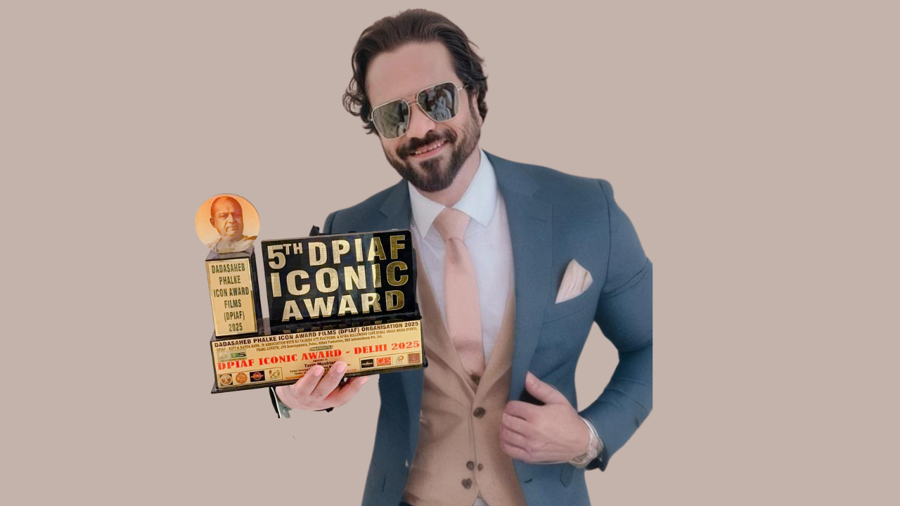 Dual Awardee Tariq Khatri’s viral Eid video inspires World / India unity.