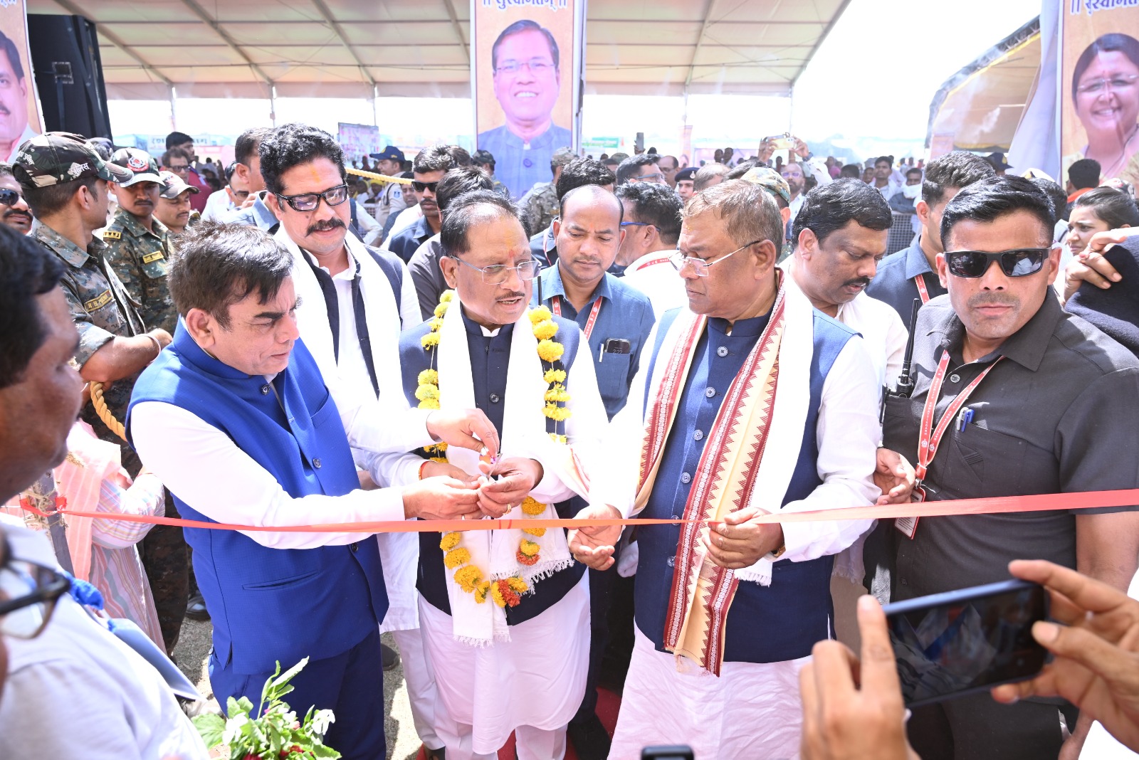 Free Medical Camp in M.P tribal district Mandla under the patronage of Faggan Singh Kulaste in the presence of Madhya Pradesh CM Dr. Mohan Yadav, Chhattisgarh CM Vishnu Dev Sai