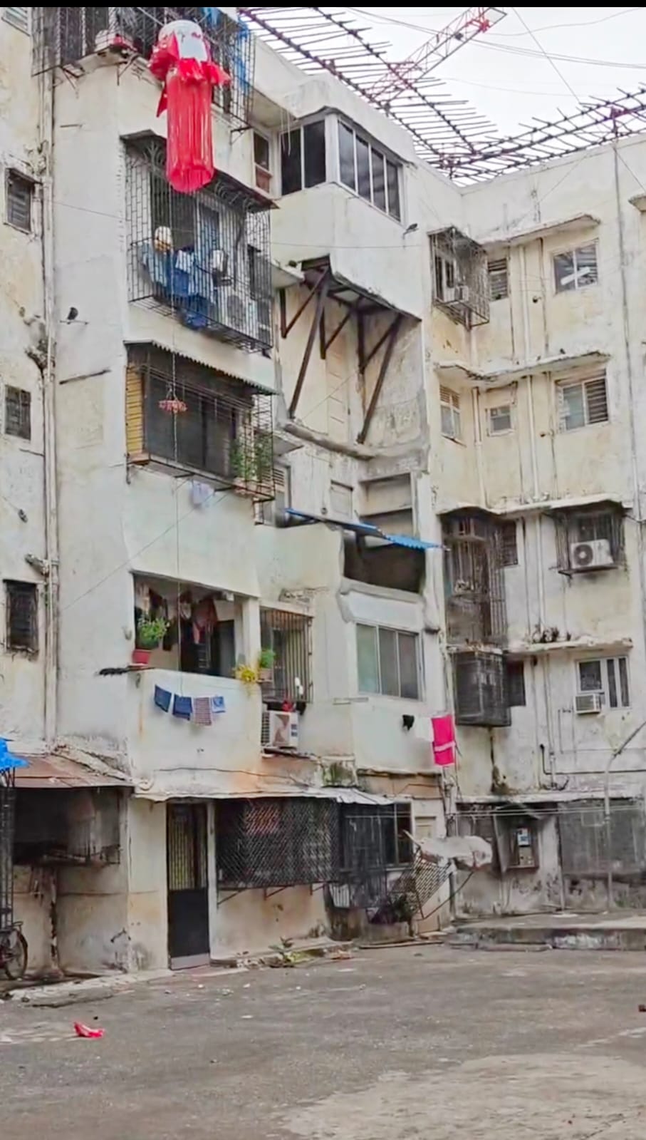 Redevelopment of Borivali’s Madhumilan Society in limbo! Senior Citizen demands GBR