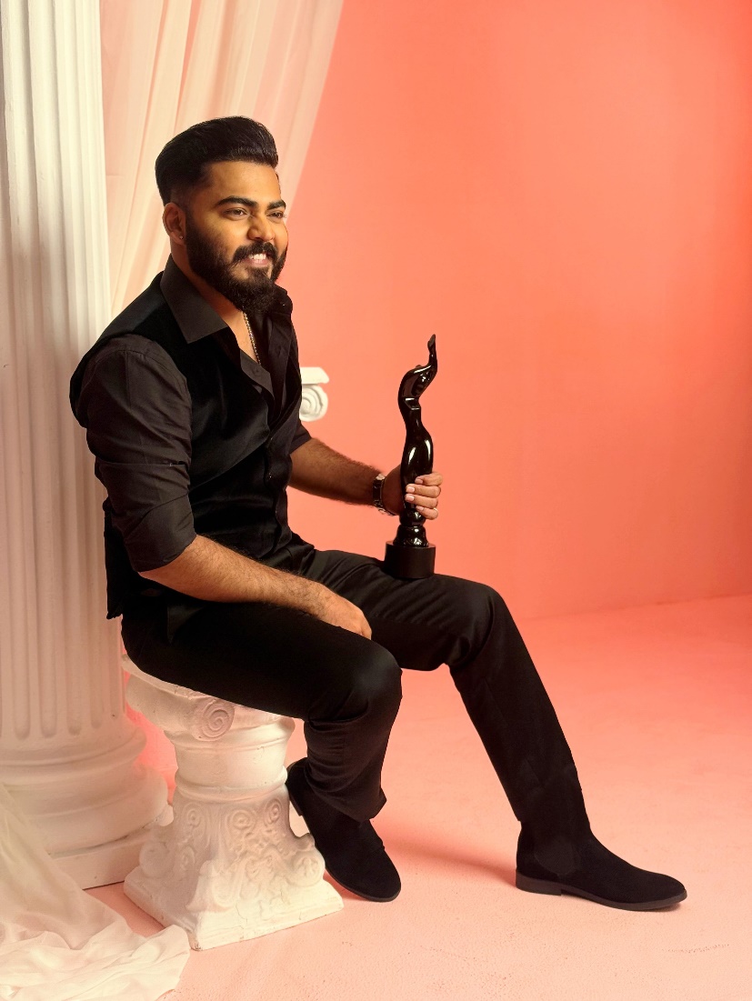 A Starry Night for Marathi Cinema as ‘Yek Number’ Shines at Filmfare Marathi Awards