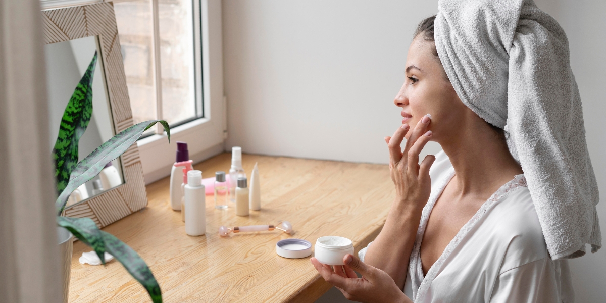 How to Layer Niacinamide Serum in Your Daily Skincare Routine