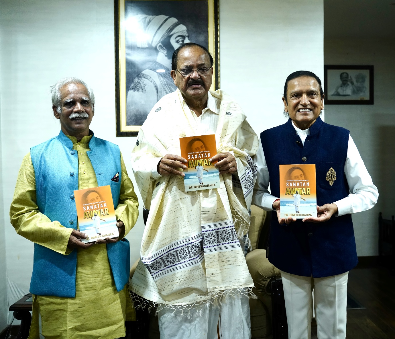 Dr. Dinesh Shahra Presents Sanatan Avatar to Former Vice President Shri M. Venkaiah Naidu