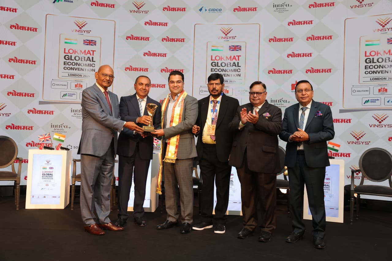 CA Abhay Bhutada Honoured with Bharat Bhushan Award at Lokmat Global Economic Convention