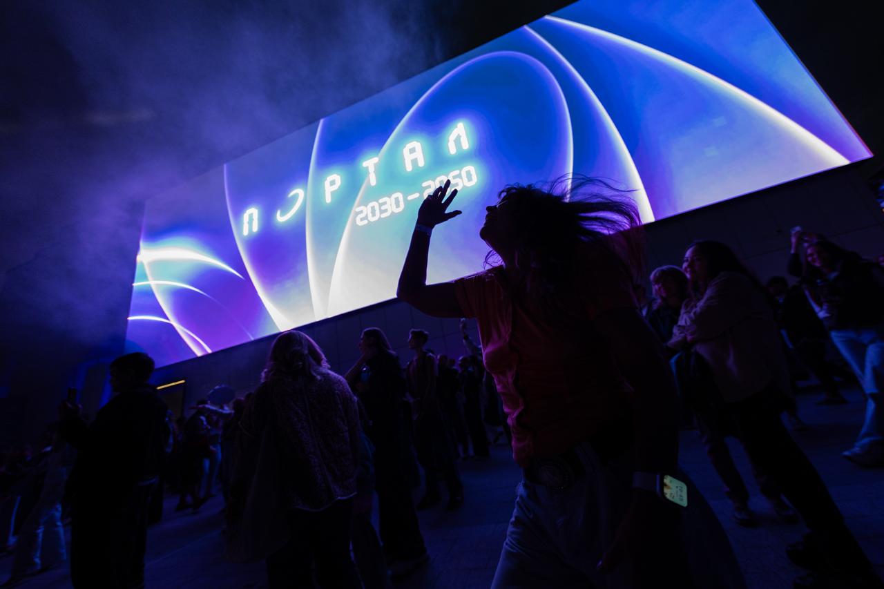 Portal 2030–2050 in Moscow: Electronic Music Stars, Light Shows Until Dawn and a 14-Meter Cosmonaut