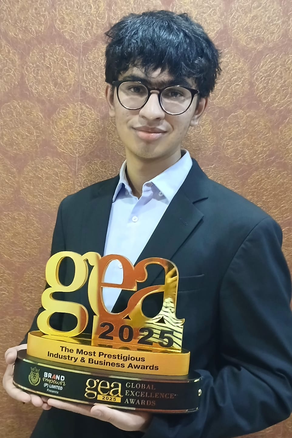 Young Visionary Aryann Khokha Honored as Young Education Changemaker at Global Excellence Awards 2025
