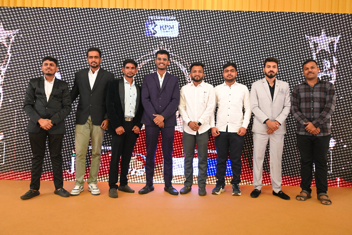 KPM Media Honors Entrepreneurs with ‘Maharashtra Udyog Gaurav Awards 2025’; Over 65 Awardees Felicitated by Actress Sonalee Kulkarni