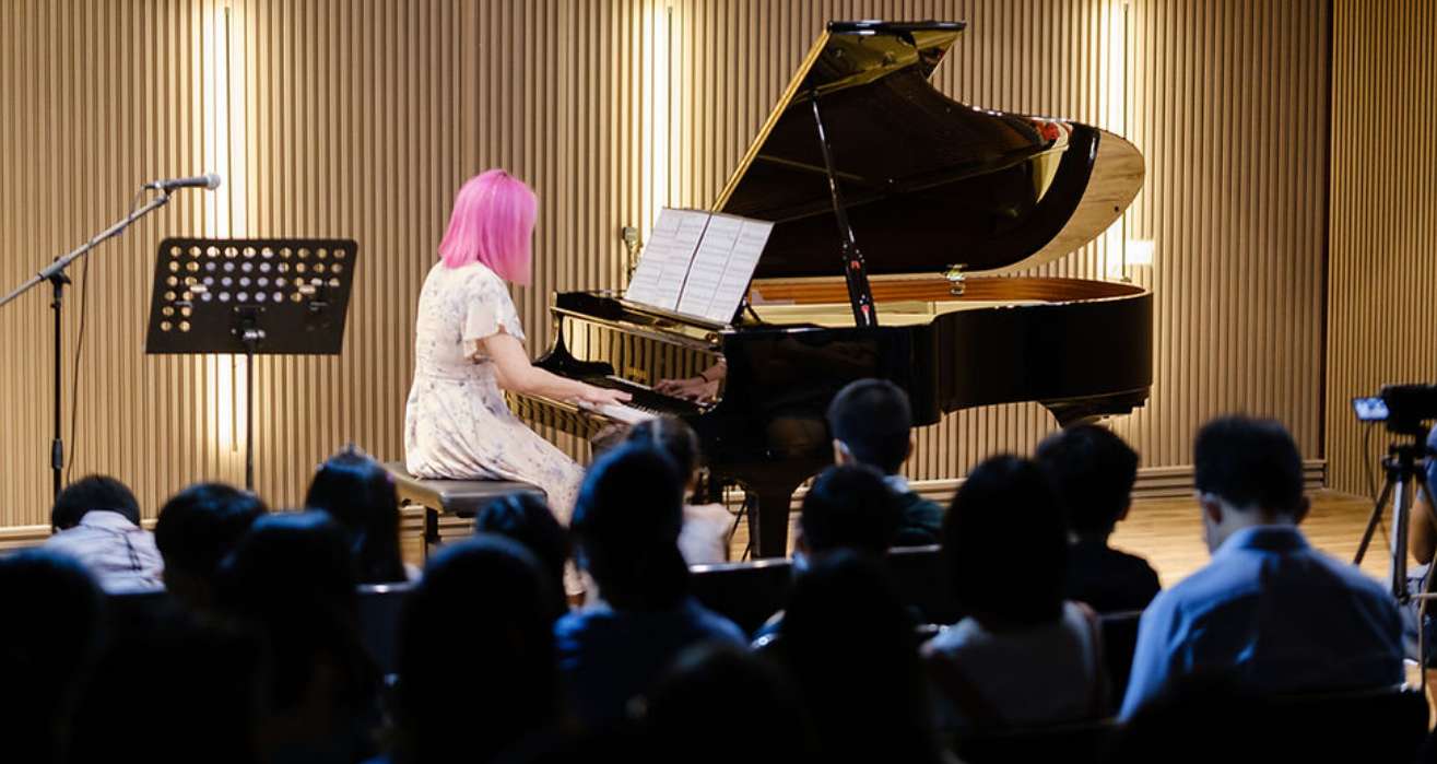 Piano Lessons Singapore: Unlocking the Joy of Music