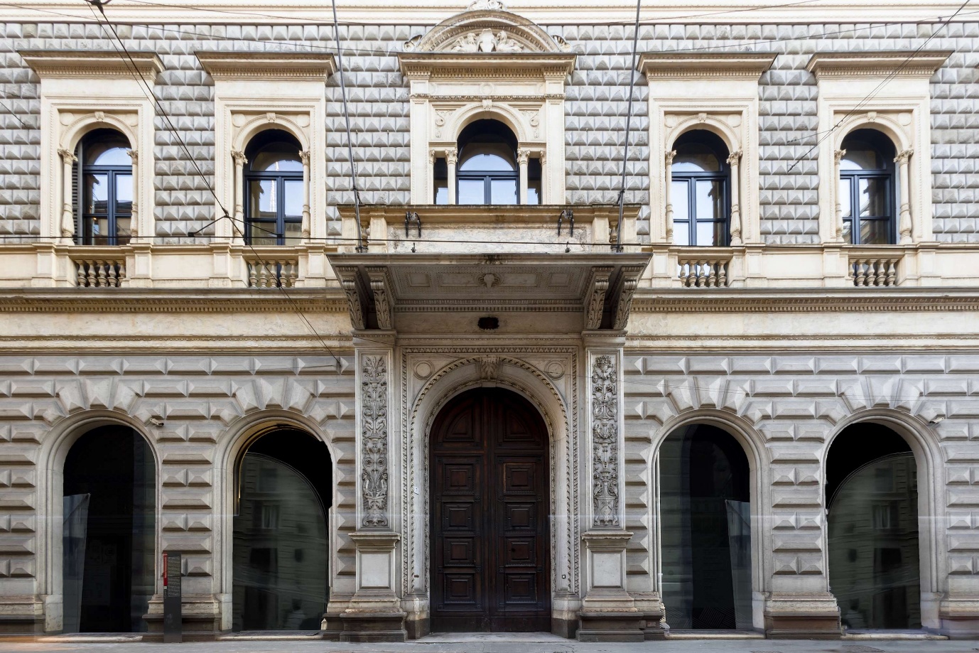 ISTITUTO MARANGONI KICKS OFF 90TH ANNIVERSARY CELEBRATION WITH GRAND OPENING OF NEW MILAN CAMPUS AND LANDMARK FASHION SHOW