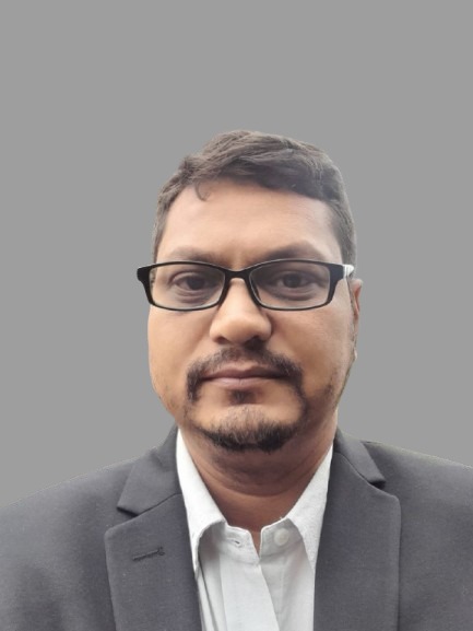 Law, Leadership & Humanity: The Visionary Journey of Adv. Dr. (Hon.) Vinayak Chitlangi