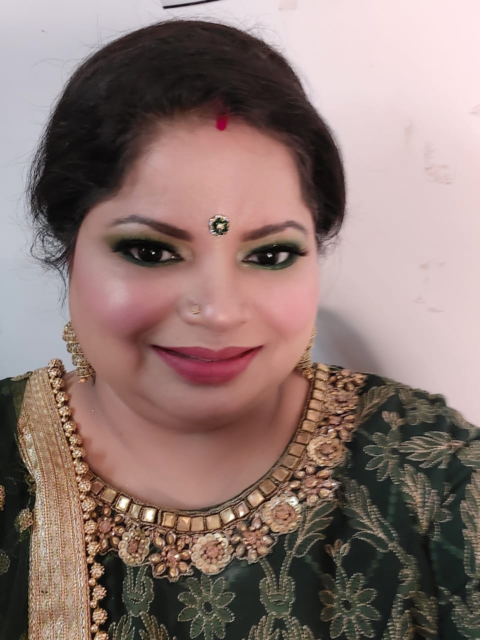 Maa Paramjyotika Sanjay — Guiding Souls Through the Light of Vedic Wisdom and Divine Energy