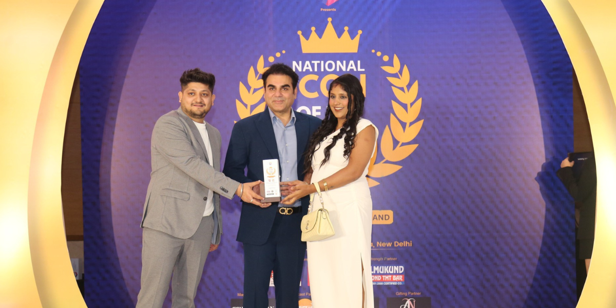 Izago Immigration Shines Bright with Two Prestigious Awards in 2025!