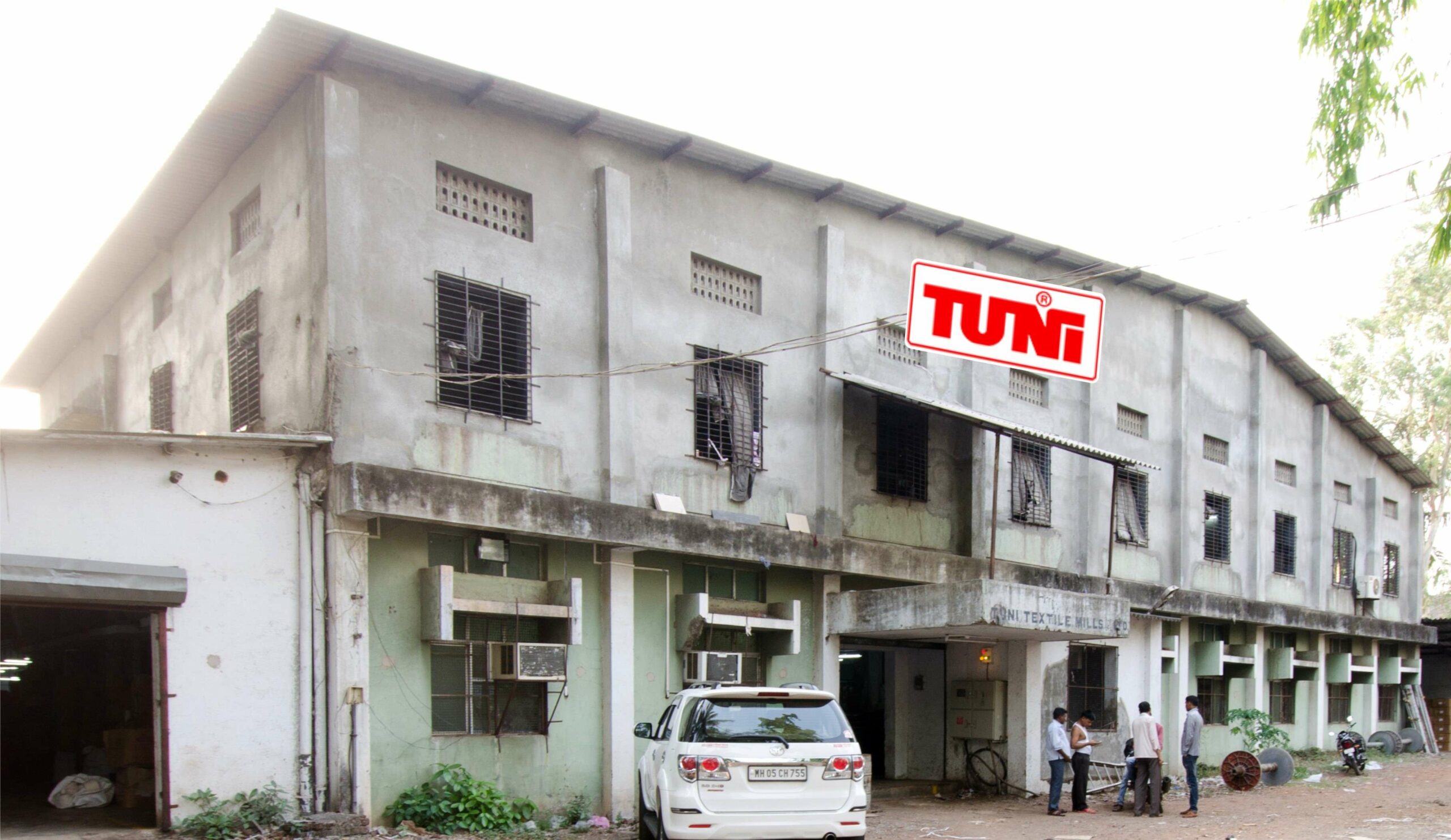 Micro-Cap Tuni Textile Mills Buzzes with Rs.42 Cr Rights Issue at Face Value, Rs.10 Cr Order Win, and 283 Percentage Profit Surge